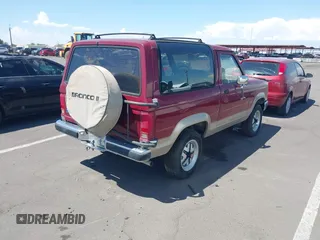 1989 Ford Bronco z VIN 1FMCU14T7KUB48942, wystawiony jako IAAI lot #40053705 z przebiegiem 96 024 mil mil oraz . Historia ofert i sprzedaży dostępna na DreamBid. Obrazek 4.