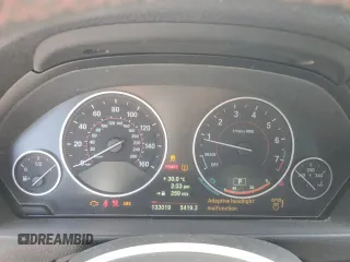 2013 BMW 3 Series 328i z VIN WBA3C1C52DK103610, wystawiony jako Copart lot #53540965 z przebiegiem 133 019 mil mil oraz Szkoda całkowita • Salvage title. Historia ofert i sprzedaży dostępna na DreamBid. Obrazek 9.