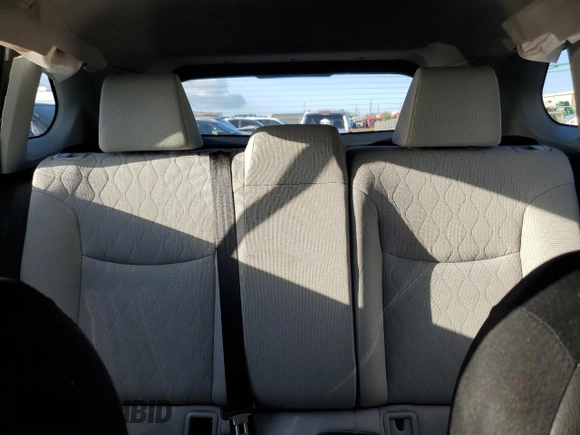 2024 Toyota Corolla Cross L с VIN 7MUAAAAGXRV078241, выставлен на аукционе Copart как лот 88485965 с пробегом 9 910 миль миль и Списание • Salvage title. История ставок и продаж доступна на DreamBid. Изображение 10.