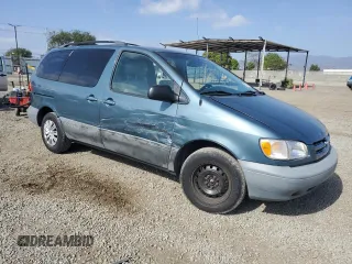 2000 Toyota Sienna LE z VIN 4T3ZF13C8YU250689, wystawiony jako Copart lot #57168425 z przebiegiem 133 890 mil mil oraz Szkody całkowita. Historia ofert i sprzedaży dostępna na DreamBid. Obrazek 4.