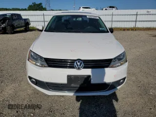 2013 Volkswagen Jetta SEL с VIN 3VWLX7AJ6DM354209, выставлен на аукционе Copart как лот 52975365 с пробегом 156 973 миль миль и Списание • Salvage title. История ставок и продаж доступна на DreamBid. Изображение 5.