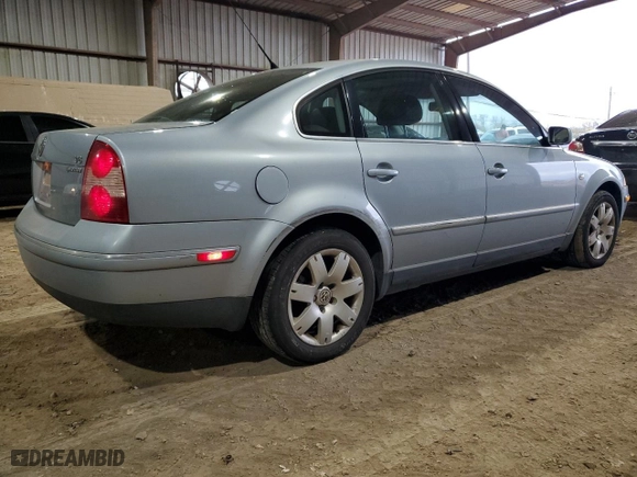 2003 Volkswagen Passat GLX with VIN WVWTH63BX3P110684, listed as a Copart auction lot 86474724 with 225,717 mi miles and Salvage Title. Bid and sale history available at carsss.com. Image 3.