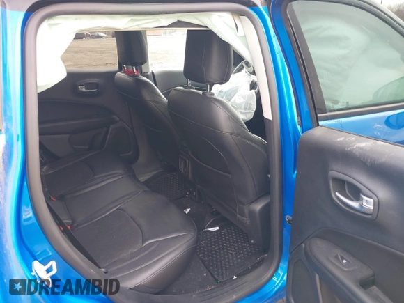 2018 Jeep Compass Altitude with VIN 3C4NJDBBXJT453197, listed as a IAAI auction lot 41955264 with 44,014 mi miles and . Bid and sale history available at carsss.com. Image 8.