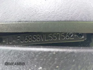 1997 Jeep Cherokee Sport with VIN 1J4FJ68S8VL557562, listed as a IAAI auction lot 42157736 with Not provided miles and . Bid and sale history available at DreamBid. Image 9.
