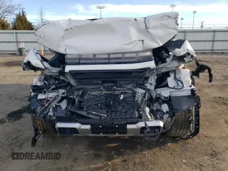 2025 GMC Hummer EV 2X with VIN 1GKB0NDE5SU102096, listed as a Copart auction lot 47083615 with 8,713 mi miles and Salvage Title. Bid and sale history available at carsss.com. Image 5.