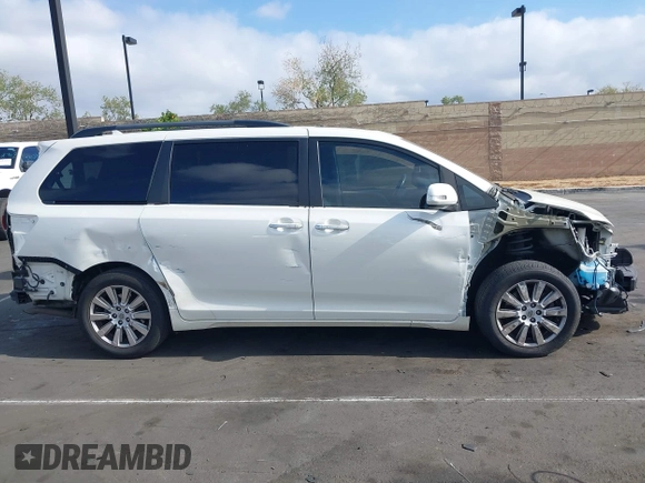 2017 Toyota Sienna XLE Auto Access Seat with VIN 5TDYZ3DC5HS826348, listed as a IAAI auction lot 42083865 with 81,439 mi miles and . Bid and sale history available at DreamBid. Image 14.