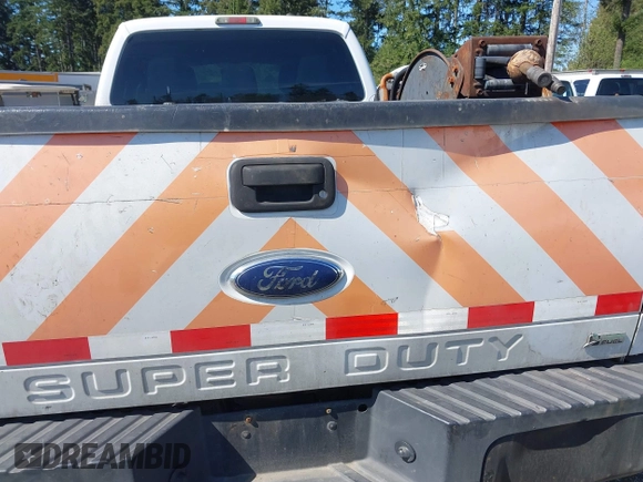 2011 Ford F-350 Platinum with VIN 1FT7W3B60BEC07963, listed as a IAAI auction lot 41839112 with 211,495 mi miles and . Bid and sale history available at DreamBid. Image 6.