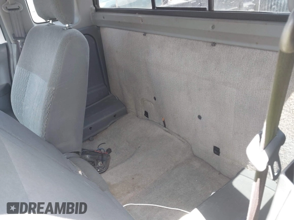 2000 Nissan Frontier XE with VIN 1N6DD26S4YC316857, listed as a IAAI auction lot 42066602 with 161,908 mi miles and . Bid and sale history available at DreamBid. Image 8.