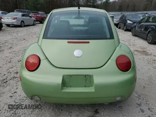 2005 Volkswagen New Beetle Coupe GL with VIN 3VWBK31C95M414926, listed as a Copart auction lot 78665724 with 105,038 mi miles and Clean Title. Bid and sale history available at carsss.com. Image 6.