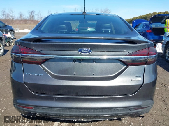 2018 Ford Fusion SE with VIN 3FA6P0HD6JR238133, listed as a IAAI auction lot 41765828 with 233,771 mi miles. Bid and sale history available at carsss.com. Image 16.
