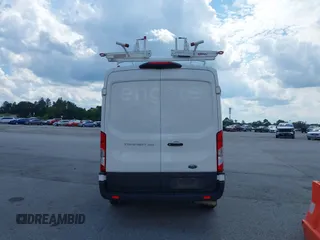 2023 Ford Transit Cargo z VIN 1FTBR1C85PKB34166, wystawiony jako IAAI lot #42216076 z przebiegiem 62 442 mil mil oraz . Historia ofert i sprzedaży dostępna na DreamBid. Obrazek 16.