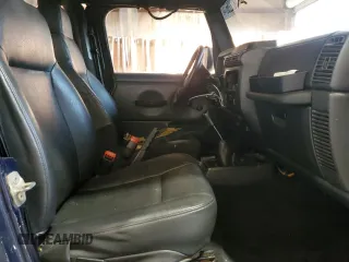 2006 Jeep Wrangler SE with VIN 1J4FA29126P705827, listed as a Copart auction lot 82226674 with 165,632 mi miles and Salvage Title. Bid and sale history available at carsss.com. Image 10.