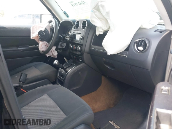 2015 Jeep Patriot Sport with VIN 1C4NJPBB8FD262960, listed as a IAAI auction lot 42027515 with 187,531 mi miles and . Bid and sale history available at DreamBid. Image 5.