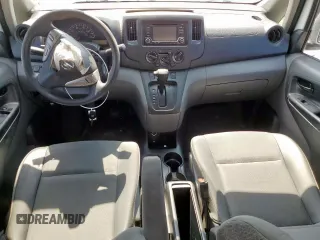 2019 Nissan NV200 S z VIN 3N6CM0KN6KK700060, wystawiony jako Copart lot #59847355 z przebiegiem 189 479 mil mil oraz Czysty tytuł • Clean title. Historia ofert i sprzedaży dostępna na DreamBid. Obrazek 8.