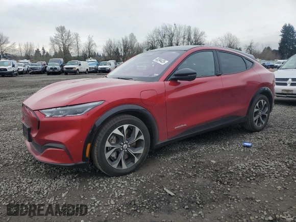 2021 Ford Mustang Mach-E Premium с VIN 3FMTK3SS8MMA19627, выставлен на аукционе Copart как лот 48394425 с пробегом 35 059 миль миль и Списание • Salvage title. История ставок и продаж доступна на DreamBid. Изображение 1.