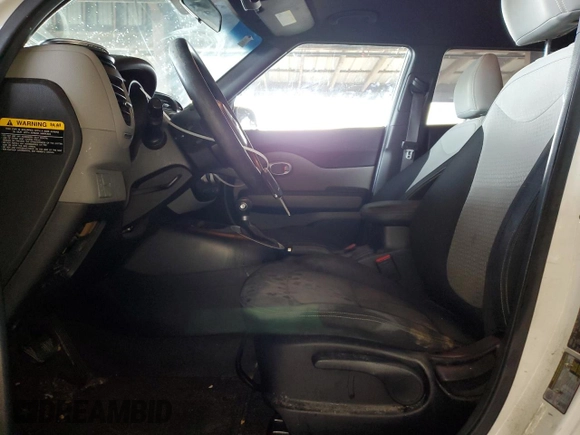 2014 Kia Soul + with VIN KNDJP3A52E7062879, listed as a Copart auction lot 48993625 with 57,892 mi miles and Salvage Title. Bid and sale history available at carsss.com. Image 7.