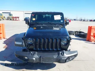 2023 Jeep Wrangler Sport S z VIN 1C4HJXDG5PW530892, wystawiony jako IAAI lot #41389577 z przebiegiem 17 014 mil mil oraz . Historia ofert i sprzedaży dostępna na DreamBid. Obrazek 13.