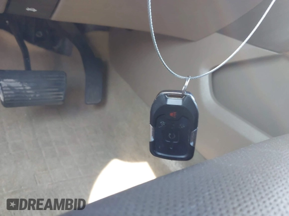 2017 Chevrolet Suburban Premier z VIN 1GNSKJKC9HR117378, wystawiony jako IAAI lot #41610682 z przebiegiem Nie podano mil oraz . Historia ofert i sprzedaży dostępna na DreamBid. Obrazek 11.
