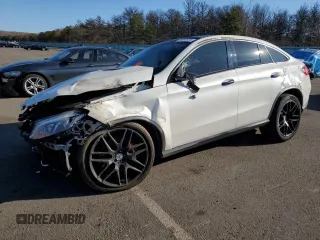2016 Mercedes-Benz GLE 63 S AMG z VIN 4JGED7FB3GA008041, wystawiony jako Copart lot #50839935 z przebiegiem 70 017 mil mil oraz Szkoda całkowita • Salvage title. Historia ofert i sprzedaży dostępna na DreamBid. Obrazek 1.