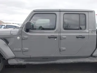 2022 Jeep Gladiator High Altitude with VIN 1C6HJTFG4NL131029, listed as a IAAI auction lot 41789060 with 50,347 mi miles and . Bid and sale history available at DreamBid. Image 15.