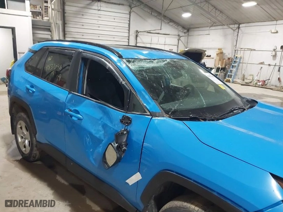 2019 Toyota RAV4 XLE with VIN 2T3P1RFV6KC053546, listed as a IAAI auction lot 41837046 with 86,666 mi miles. Bid and sale history available at carsss.com. Image 6.