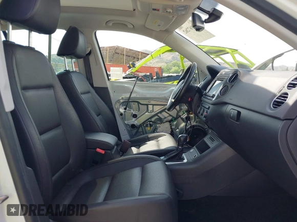 2017 Volkswagen Tiguan Wolfsburg Edition с VIN WVGRV7AX1HW500816, выставлен на аукционе IAAI как лот 42167262 с пробегом 127 636 миль миль и . История ставок и продаж доступна на DreamBid. Изображение 5.