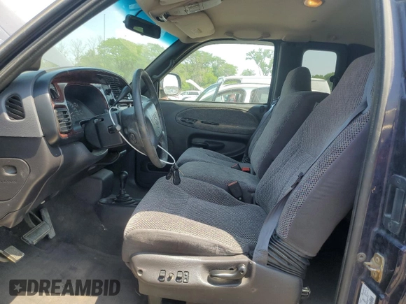 1999 Dodge 1500 с VIN 3B7HF13ZXXG196729, выставлен на аукционе Copart как лот 59929285 с пробегом 133 853 миль миль и Списание • Salvage title. История ставок и продаж доступна на DreamBid. Изображение 7.