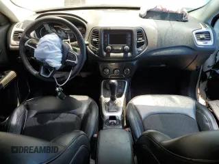 2018 Jeep Compass Latitude with VIN 3C4NJDBB6JT481739, listed as a Copart auction lot 58528565 with 97,788 mi miles and Salvage title. Bid and sale history available at DreamBid. Image 8.