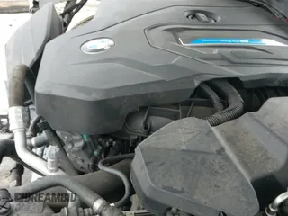 2021 BMW 3 Series 330e xDrive z VIN WBA5P9C00MFK93416, wystawiony jako IAAI lot #41525725 z przebiegiem 24 831 mil mil oraz . Historia ofert i sprzedaży dostępna na DreamBid. Obrazek 20.