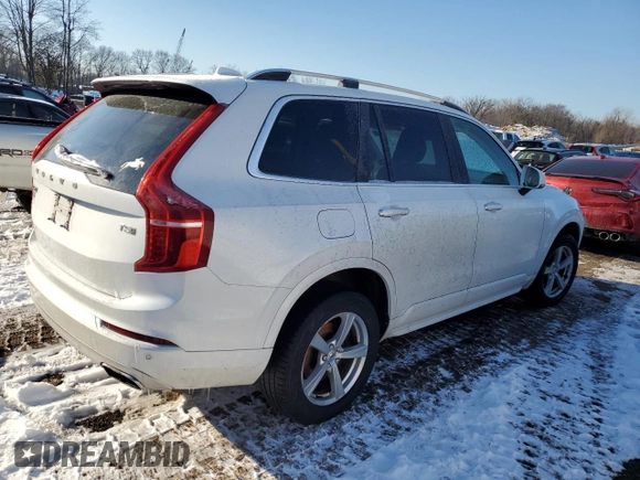 2016 Volvo XC90 Momentum with VIN YV4102XK7G1059071, listed as a Copart auction lot 89125005 with 134,249 mi miles and Clean Title. Bid and sale history available at carsss.com. Image 3.
