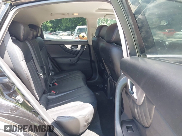 2015 Infiniti QX70 with VIN JN8CS1MW1FM482625, listed as a IAAI auction lot 42332365 with 88,912 mi miles and . Bid and sale history available at DreamBid. Image 8.