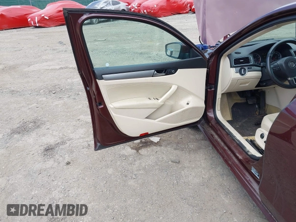 2014 Volkswagen Passat S с VIN 1VWAP7A37EC015096, выставлен на аукционе IAAI как лот 42789651 с пробегом 146 000 миль миль и . История ставок и продаж доступна на DreamBid. Изображение 6.