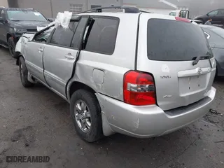 2004 Toyota Highlander with VIN JTEHD21A440030128, listed as a IAAI auction lot 41909167 with 176,421 mi miles. Bid and sale history available at carsss.com. Image 3.