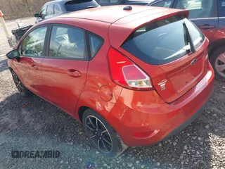 2019 Ford Fiesta SE with VIN 3FADP4EJ0KM161332, listed as a IAAI auction lot 41558716 with 101,356 mi miles. Bid and sale history available at carsss.com. Image 3.