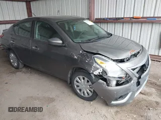 2016 Nissan Versa S с VIN 3N1CN7AP4GL897701, выставлен на аукционе IAAI как лот 42115529 с пробегом 94 162 миль миль и . История ставок и продаж доступна на DreamBid. Изображение 1.