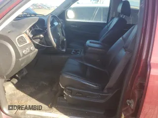 2008 Chevrolet Suburban 2LT z VIN 3GNFK16368G285040, wystawiony jako Copart lot #46346455 z przebiegiem 198 972 mil mil oraz Nie do naprawy • Non repairable. Historia ofert i sprzedaży dostępna na DreamBid. Obrazek 7.