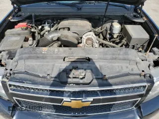 2013 Chevrolet Suburban LT with VIN 1GNSKJE76DR102183, listed as a Copart auction lot 56272494 with 122,679 mi miles and Non Repairable. Bid and sale history available at carsss.com. Image 11.