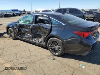 2021 Toyota Avalon Hybrid XSE z VIN 4T1EA1AB6MU007490, wystawiony jako Copart lot #75132224 z przebiegiem 61 669 mil mil oraz Nie do naprawy • Non repairable. Historia ofert i sprzedaży dostępna na DreamBid. Obrazek 2.