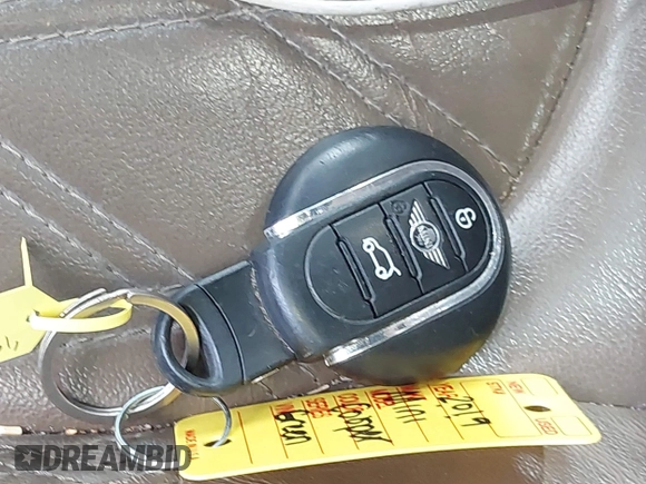 2019 MINI Countryman Cooper S с VIN WMZYT5C53K3J88318, выставлен на аукционе IAAI как лот 42008099 с пробегом 112 263 миль миль и . История ставок и продаж доступна на DreamBid. Изображение 11.