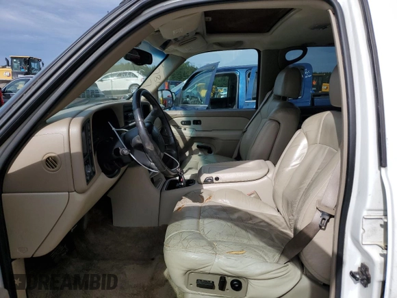 2001 Chevrolet Tahoe LT with VIN 1GNEK13T31J104805, listed as a Copart auction lot 70326574 with 276,390 mi miles and Salvage Title. Bid and sale history available at carsss.com. Image 7.