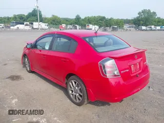 2007 Nissan Sentra SE-R z VIN 3N1BB61E47L705402, wystawiony jako IAAI lot #42459200 z przebiegiem 93 573 mil mil oraz . Historia ofert i sprzedaży dostępna na DreamBid. Obrazek 3.