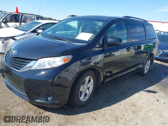 2012 Toyota Sienna LE AAS with VIN 5TDKK3DC3CS263240, listed as a IAAI auction lot 41810686 with 232,026 mi miles. Bid and sale history available at carsss.com. Image 17.