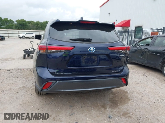 2020 Toyota Highlander Hybrid Limited with VIN 5TDYARAH3LS002884, listed as a IAAI auction lot 42457742 with 37,375 mi miles and . Bid and sale history available at DreamBid. Image 16.