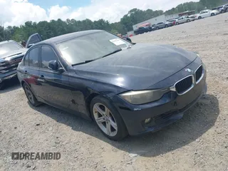 2015 BMW 3 Series 328i xDrive z VIN WBA3B5C54FF961859, wystawiony jako IAAI lot #42647467 z przebiegiem Nie podano mil oraz . Historia ofert i sprzedaży dostępna na DreamBid. Obrazek 1.