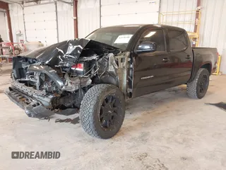 2017 Toyota Tacoma SR5 with VIN 5TFCZ5AN0HX053441, listed as a IAAI auction lot 42376148 with 100,996 mi miles and . Bid and sale history available at DreamBid. Image 17.