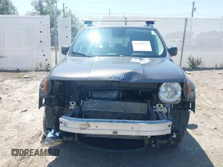 2017 Jeep Renegade Latitude with VIN ZACCJBBB9HPG63464, listed as a IAAI auction lot 42592072 with 78,031 mi miles and . Bid and sale history available at DreamBid. Image 6.