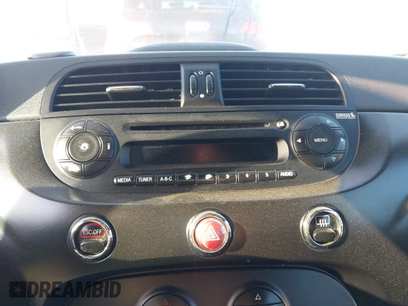 2013 FIAT 500e с VIN 3C3CFFGE7DT744353, выставлен на аукционе IAAI как лот 42257126 с пробегом 61 567 миль миль и . История ставок и продаж доступна на DreamBid. Изображение 14.