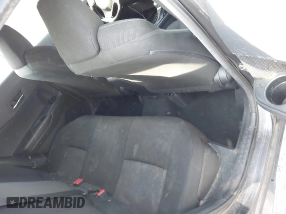 2019 Toyota C-HR XLE z VIN JTNKHMBX0K1013522, wystawiony jako IAAI lot #42053511 z przebiegiem 136 330 mil mil oraz . Historia ofert i sprzedaży dostępna na DreamBid. Obrazek 8.