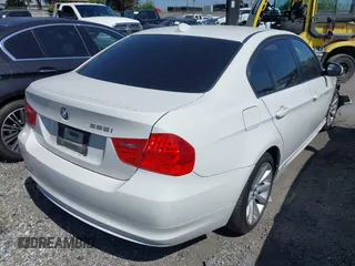 2011 BMW 3 Series 328i with VIN WBAPH5C55BA444514, listed as a IAAI auction lot 42127810 with 148,622 mi miles and . Bid and sale history available at carsss.com. Image 4.