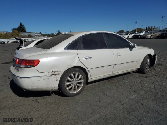 2008 Hyundai Azera Limited with VIN KMHFC46F28A311113, listed as a Copart auction lot 77003534 with 114,902 mi miles and Salvage Title. Bid and sale history available at carsss.com. Image 3.